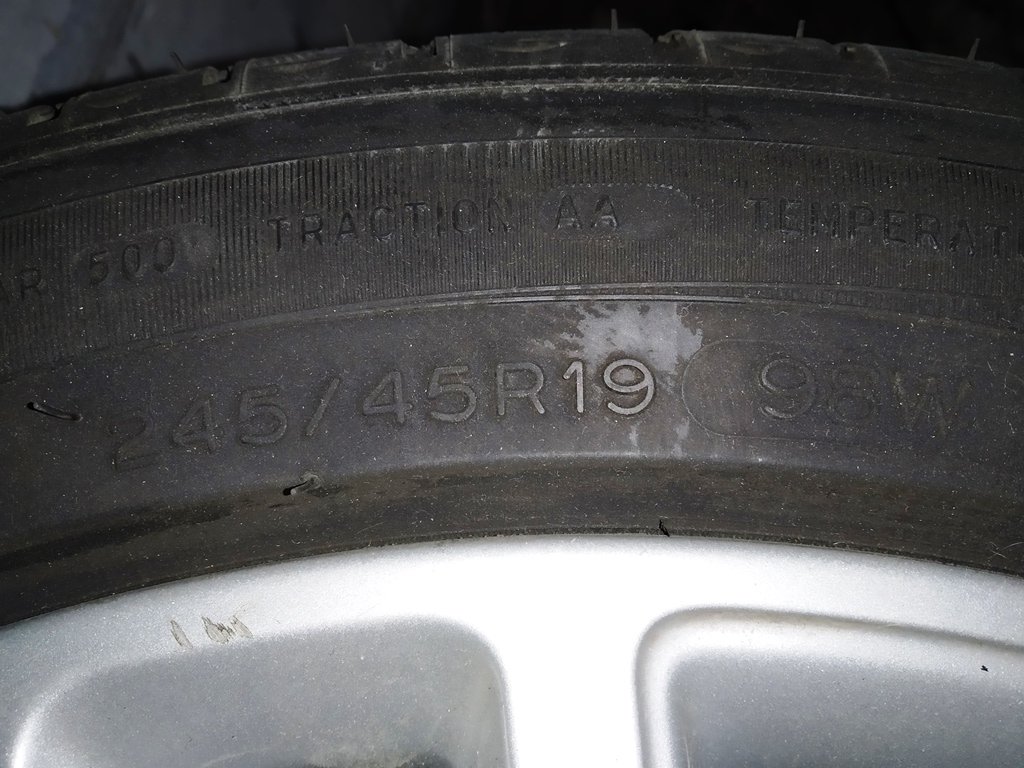 1 Tire 245/45R19 MICHELIN PRIMACY MXM4 (2,5mm) Tesla model S 1065205-00-A
